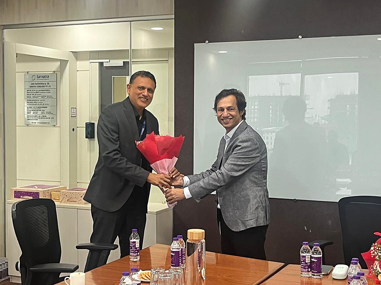 Business leaders at a meeting with Sarvatan in India